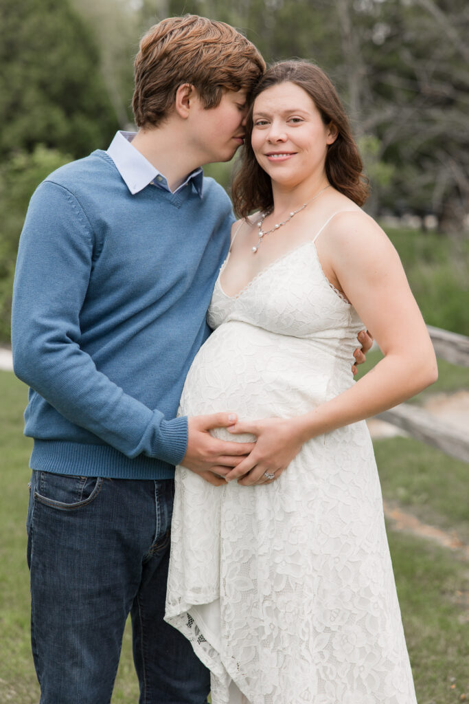 Southeastern, WI Maternity Session at Hika Bay Park