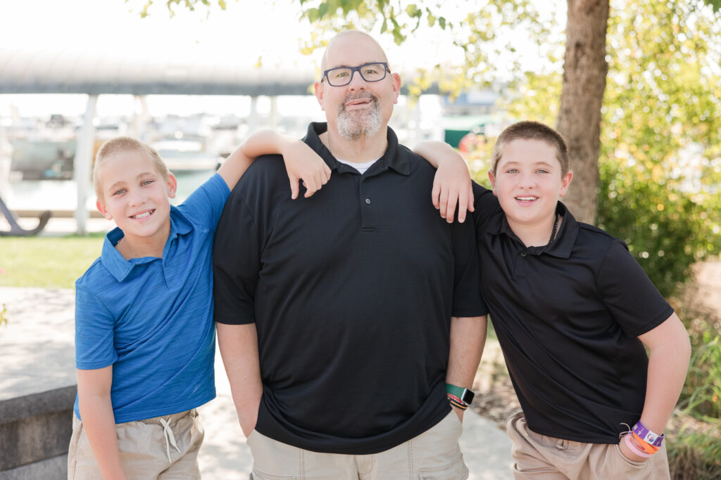 Southeastern WI Family Session in Downtown Port Washington