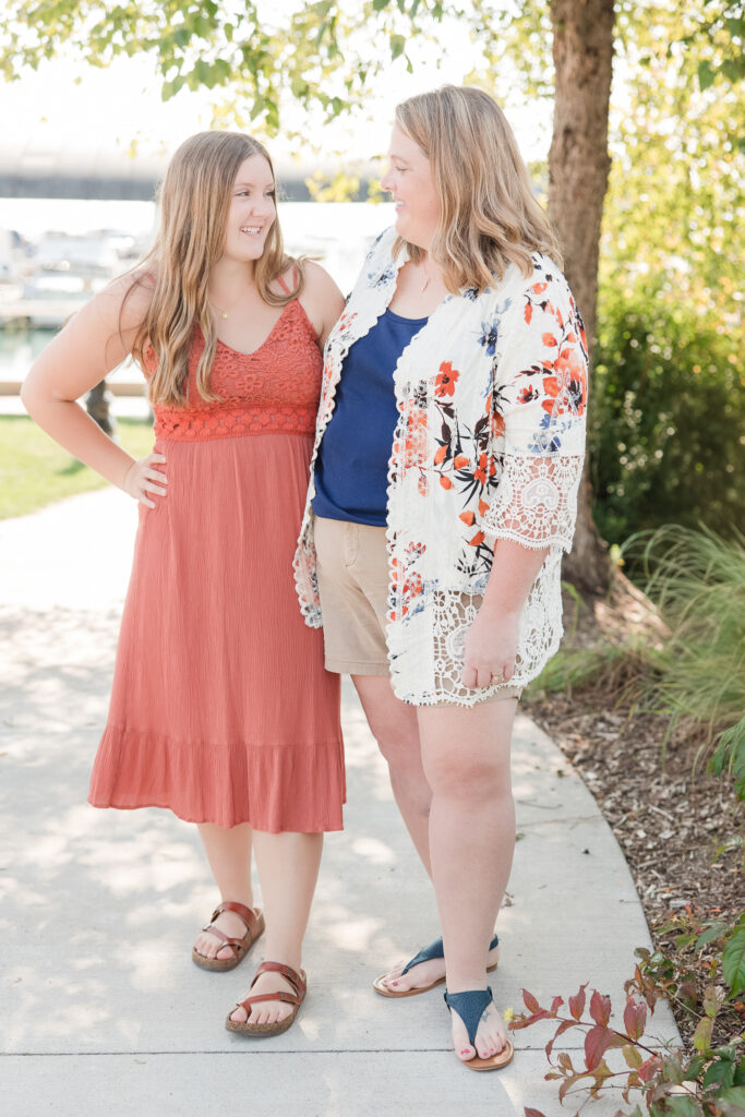 Southeastern WI Family Session in Downtown Port Washington