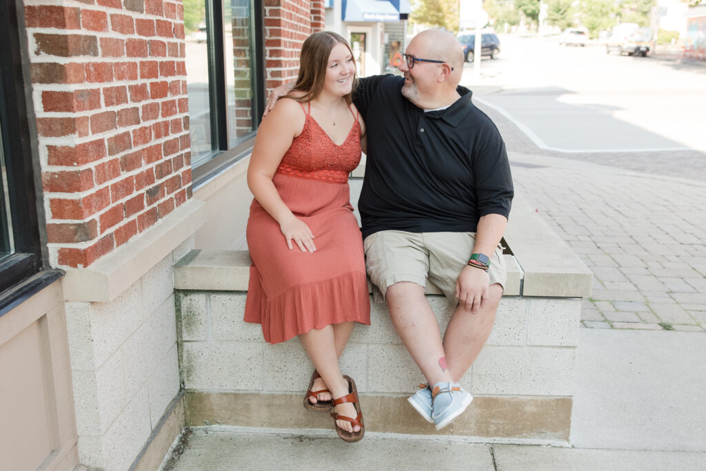 Southeastern WI Family Session in Downtown Port Washington